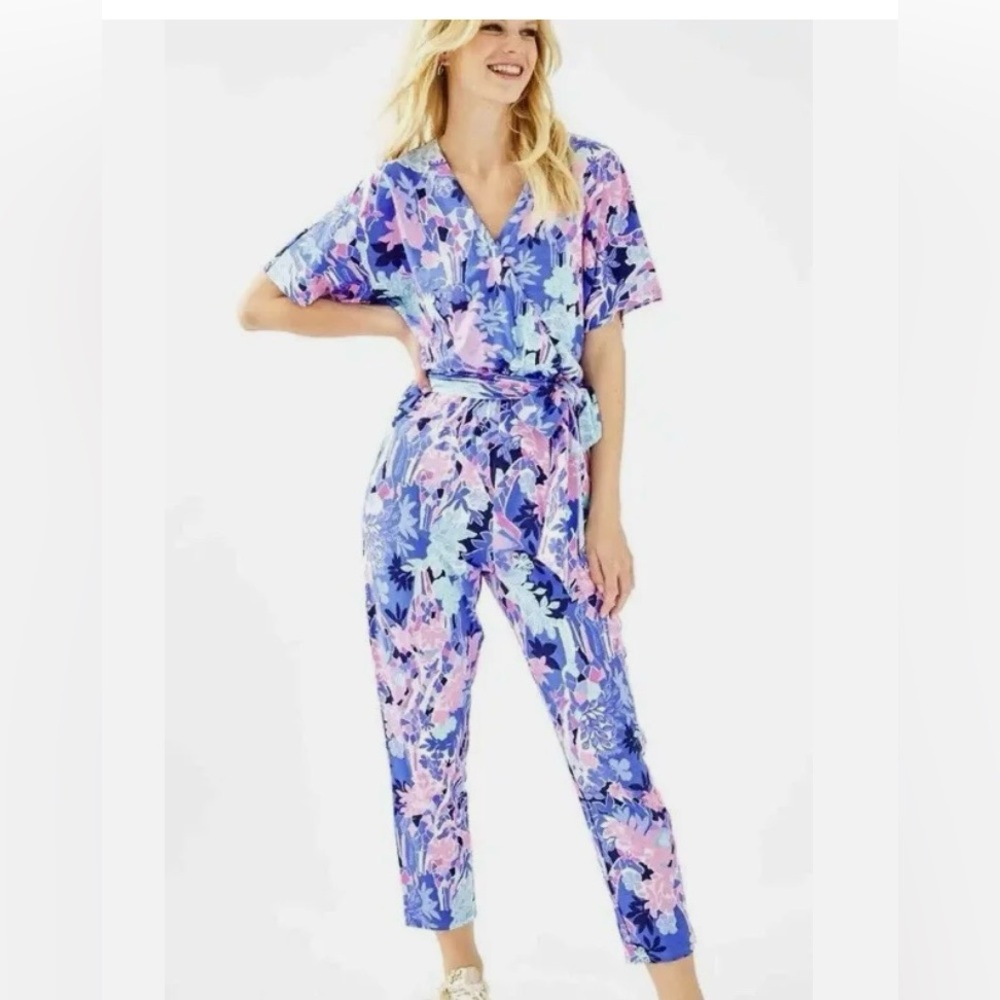 LILLY PULITZER
BLUE MALIYAH JUMPSUIT